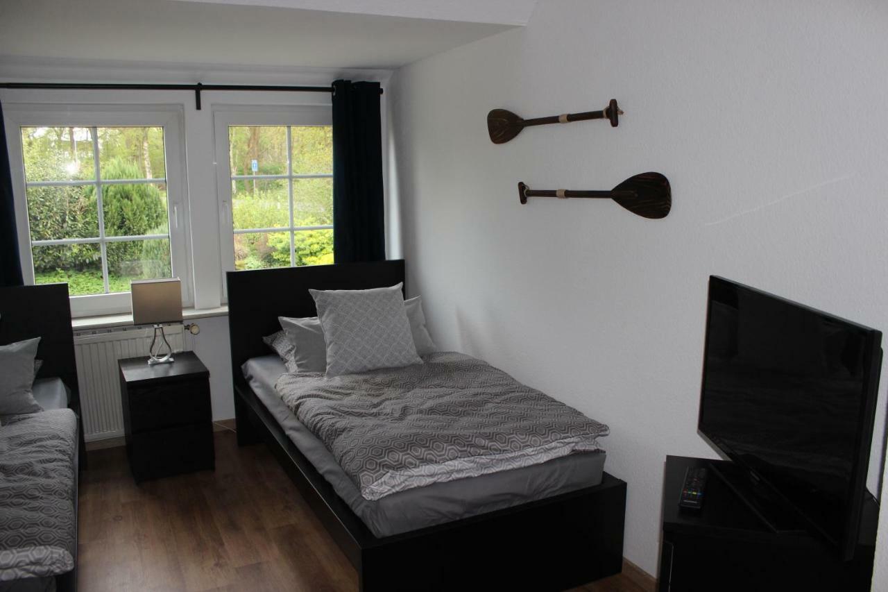 Ferienhaus An Der Grenze Zu Hamburg Zentrale Lage Neu Wulmstorf Exteriör bild